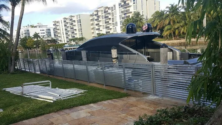 Horizontal Aluminum Fence