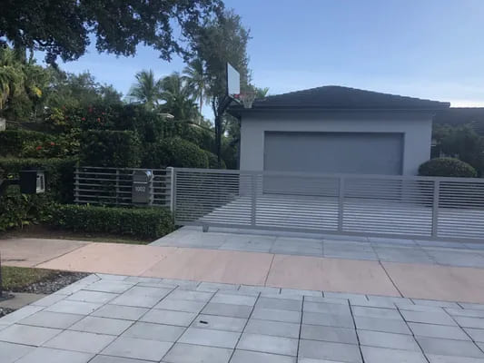 Horizontal Aluminum Fence