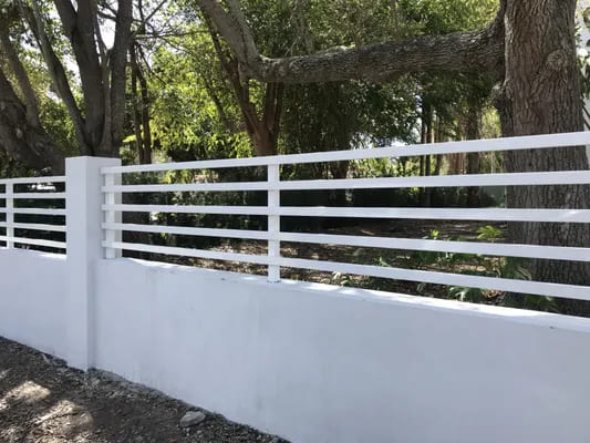 Horizontal Aluminum Fence