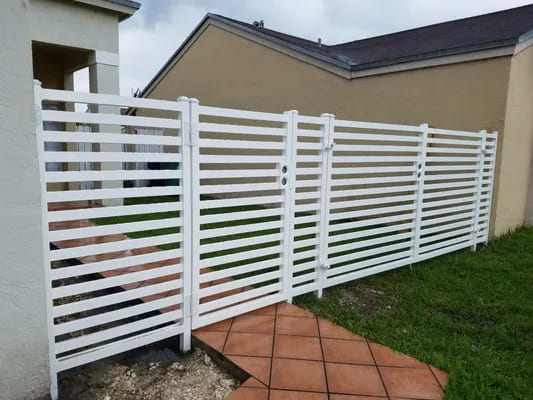 Horizontal Aluminum Fence